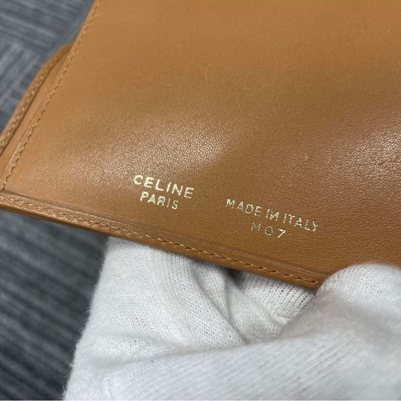 Vintage Celine compact wallet - Picture 11 of 13